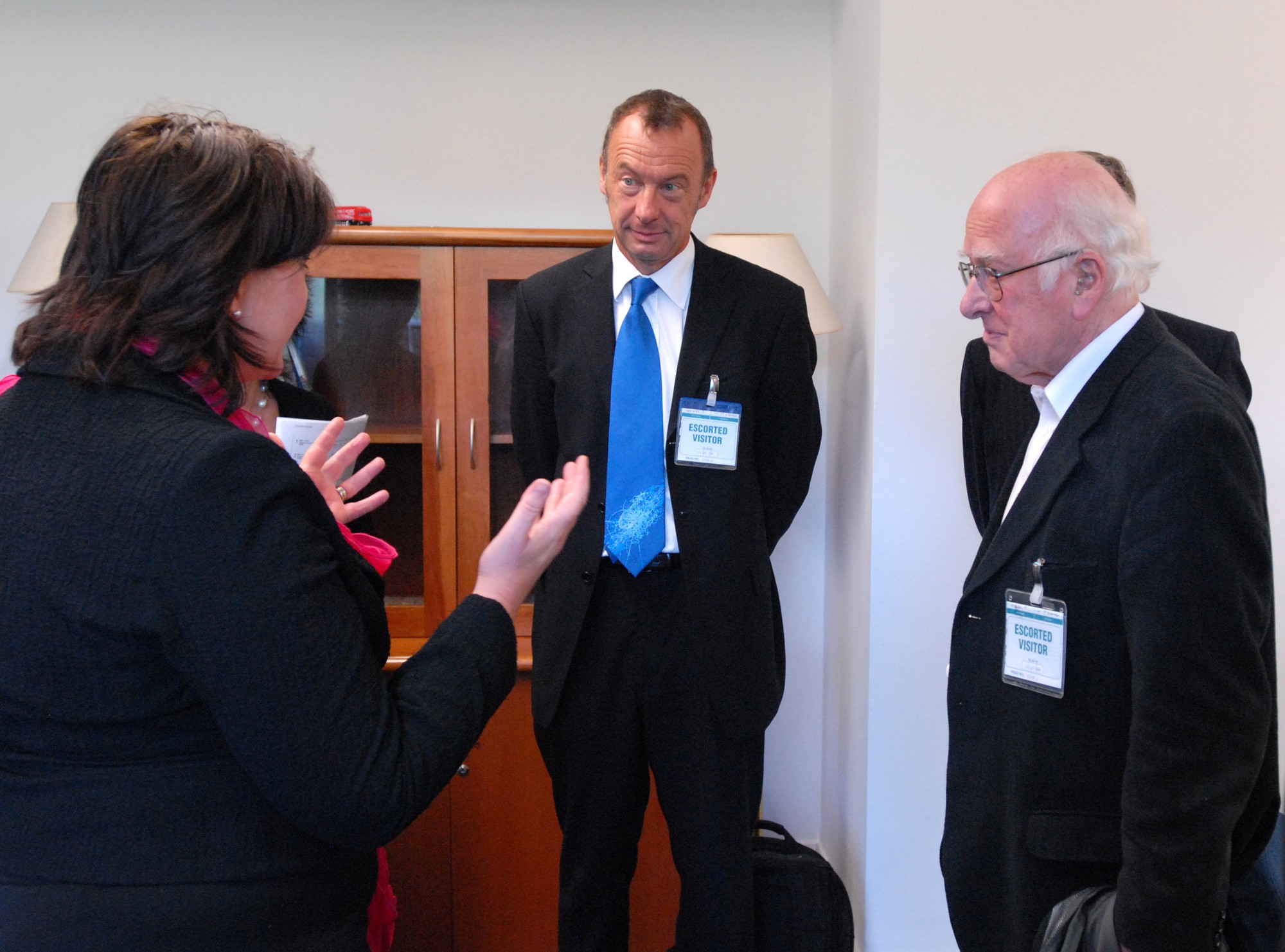 From left to right: Fiona Hyslop, Richard Kenway and Peter Higgs at the Scottish Parliament.